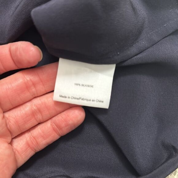 Tory Burch 100% silk navy blue shell tank blouse 4 - Picture 6 of 8